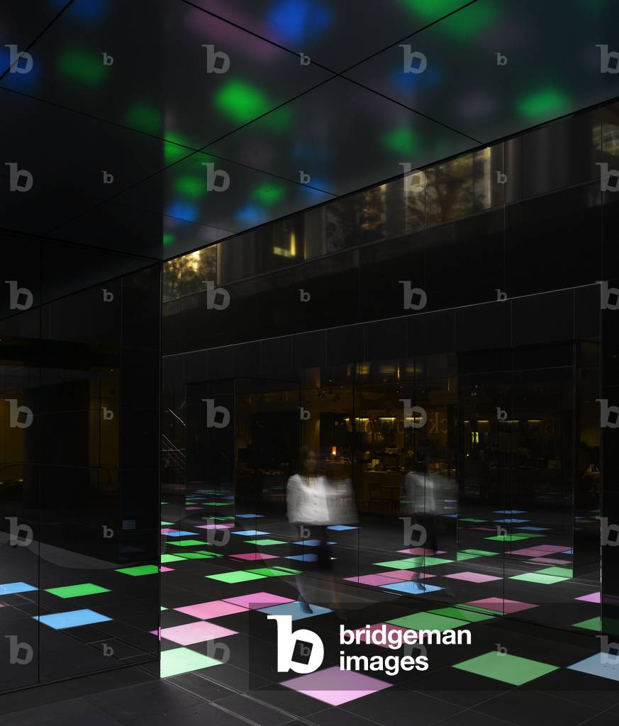 Kaleidoscopic garden (Sunken Garden). Urban Patio of Lucent Tower in Nagoya, Japan. Peripherals architecture, 2006-2007.