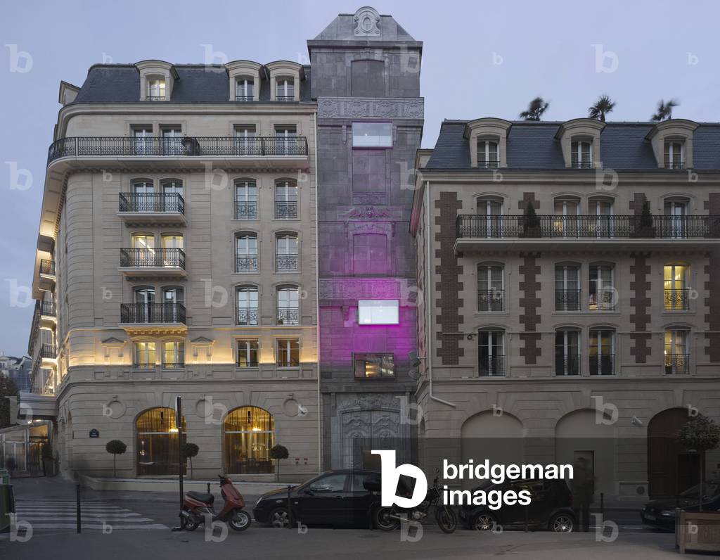 Le Fouquet's Barriere, 46 avenue George V, Paris 8. Architectyre of Edouard Francois, 2003-2006. Photography 13/01/07.