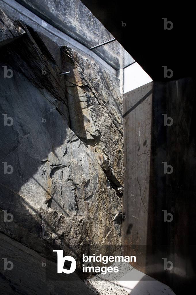 Embarcaderfrom the ferry boat terminal in Ropeid in Norway. Architects Jensen/Skodvin Architects, 2004. Photography 03/07/08.