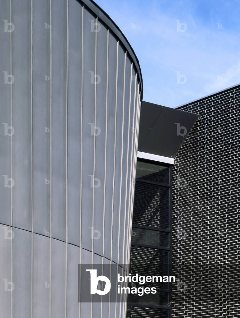 Siding of the University of Law and Economics in Limoges (Upper Vienna). Architect Massimiliano Fiksas.