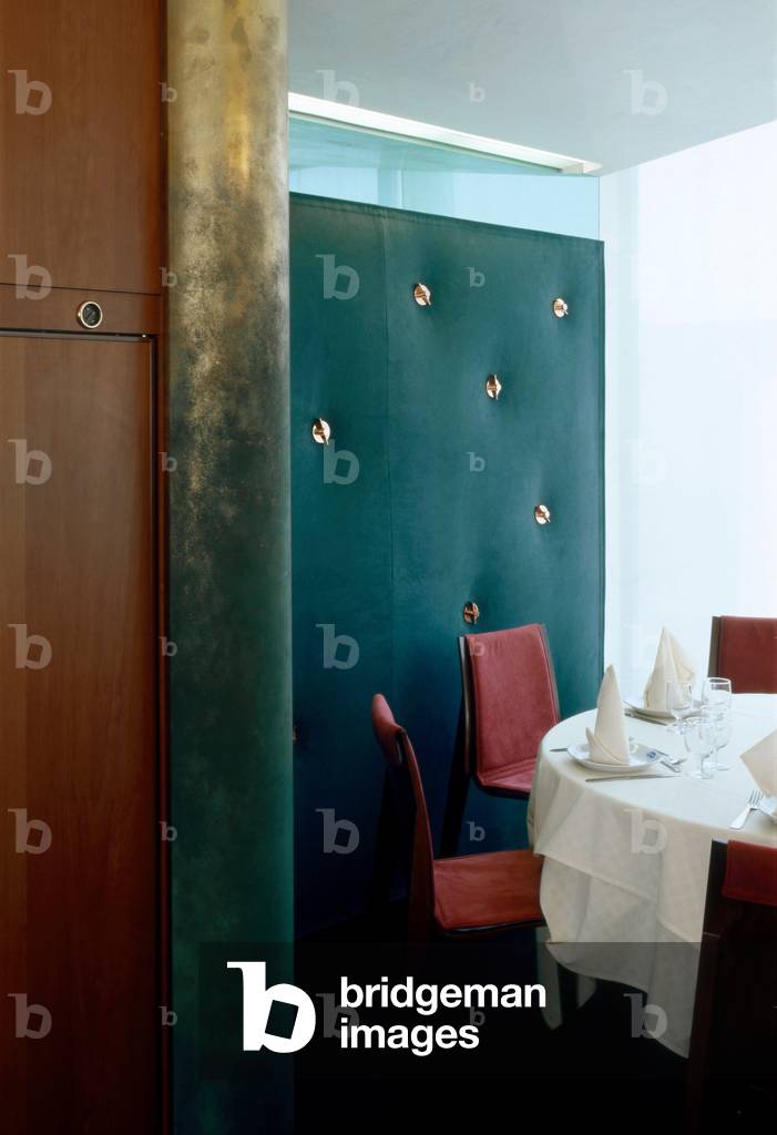 Restaurant of the National Assembly (7th floor), Paris. Architecture by Jacqueline and Henri Boiffils, 1993. Photography 1993.