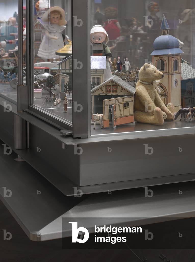 Le Musee des Arts Decoratifs, 107 rue de Rivoli, Paris 75001. Architecture by Daniel Kahane and Bruno Moinard 2006. Photography 10/09/06