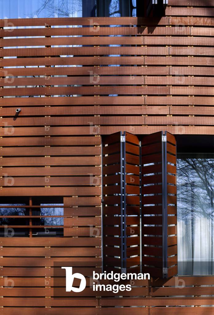 Wooden facade, Hotel Zurichberg in Zurich, Switzerland. Architects Christian Sumi and Marianne Burkhlater, 1996. Photography 1996.