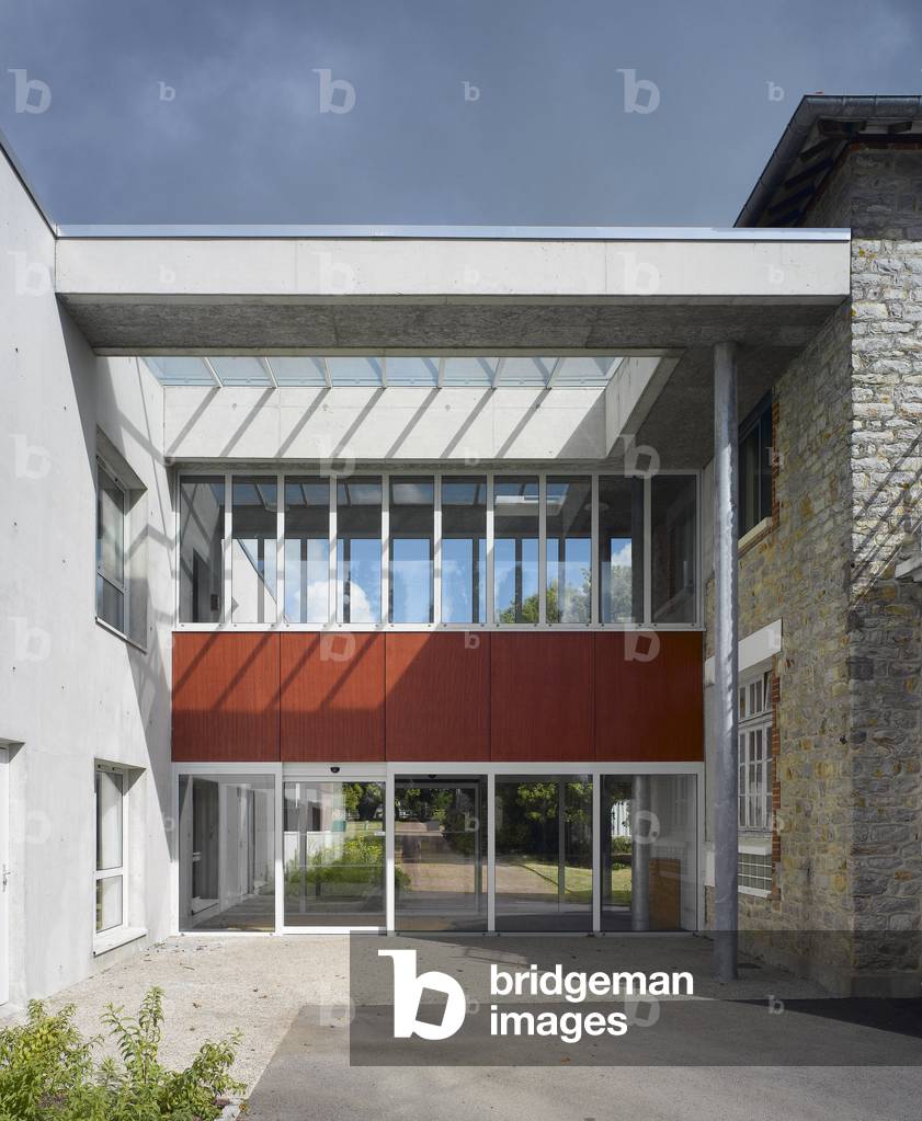 The Rey Leroux medical center in La Bouexiere (Ille et Vilaine). Realisation 2005, Nunc architects. Photography 25/08/06.