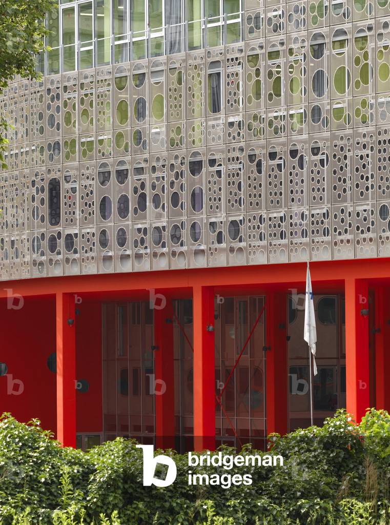 L'Atrium de Jussieu, Pole scientifique, Paris 5th arrondissement. Architects Peripheriques, Anne Francoise Jumeau and Emmanuelle Marin and David Trottin, 2002- 2006.