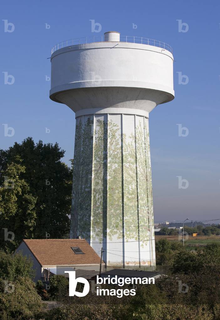 Le chateau d eau de Carrieres-sur-Seine dans les Yvelines Chateau d eau - Carrieres-sur-Seine - Les Yvelines - France -