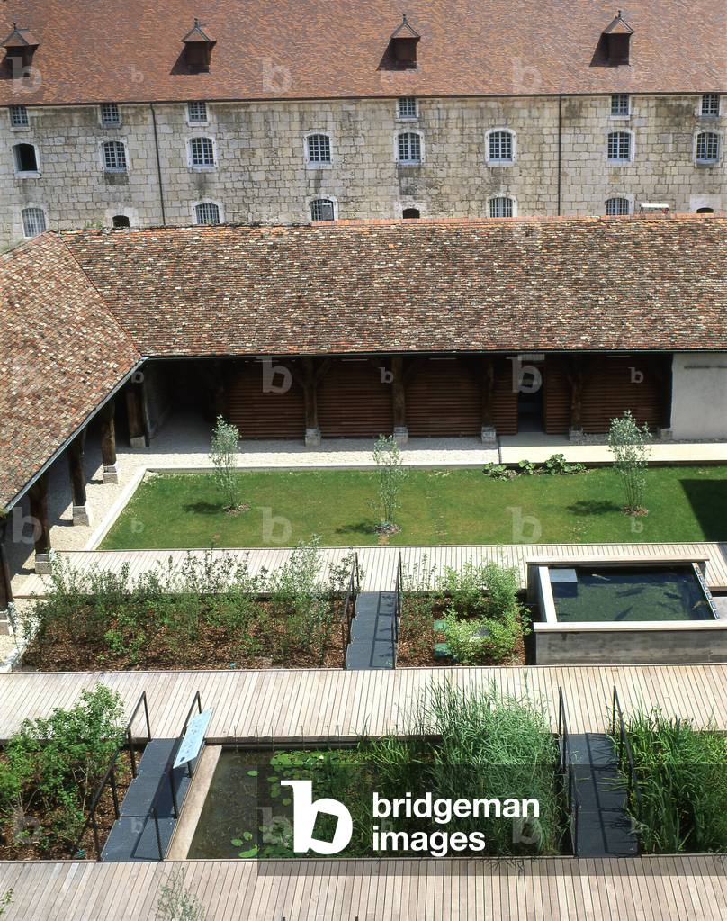 Citadel Aquarium in Besancon, Doubs, Franche-Comte (Franche Comte). Arcitecture of Bernard Quirot and Olivier Vichard, 1995. Landscape designer: Philippe Convercey. Citadel erigee by Vauban in the 15th century