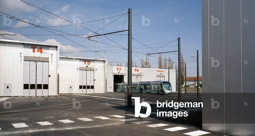 The warehouse of the Tramways of Valenciennes, Nord, Nord Pas De Calais. Architecture by Jacques Ferrier, 1999-2006. Photography 09/03/07