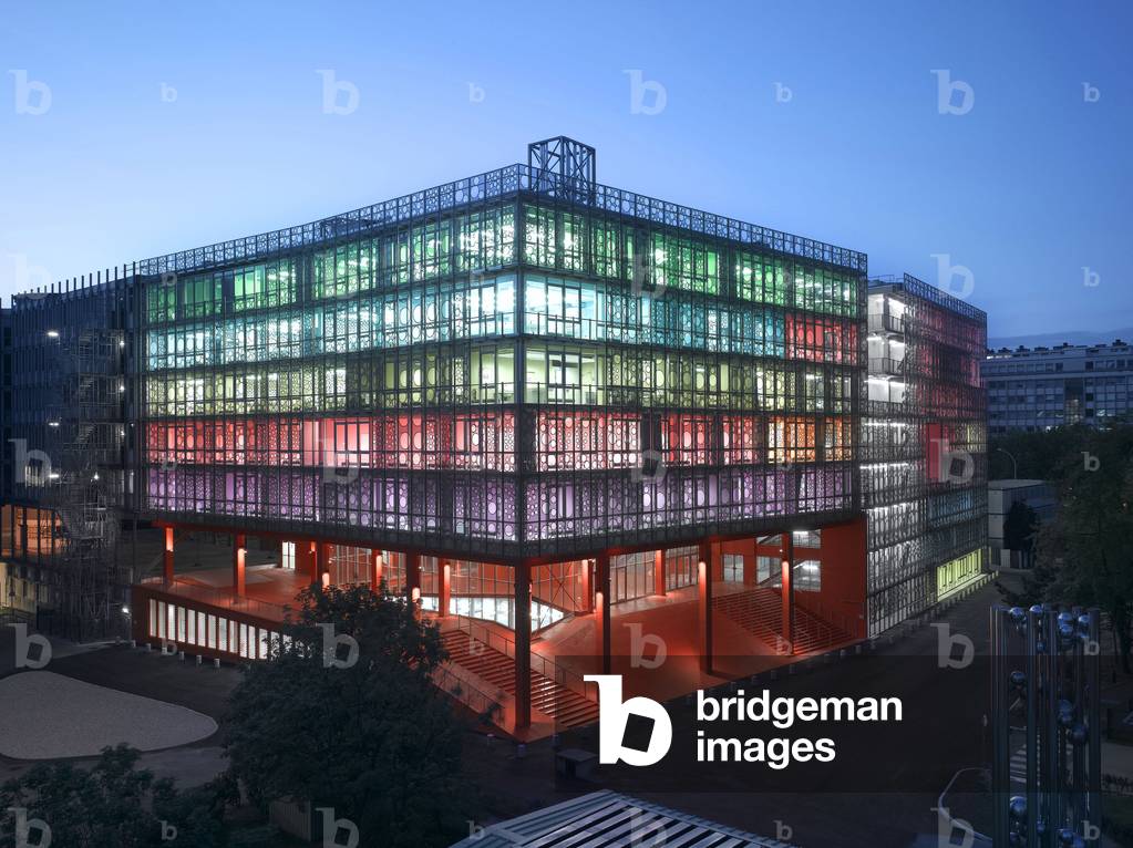 L'Atrium de Jussieu, Pole scientifique, Paris 5th arrondissement. Architects Peripheriques, Anne Francoise Jumeau and Emmanuelle Marin and David Trottin, 2002- 2006.