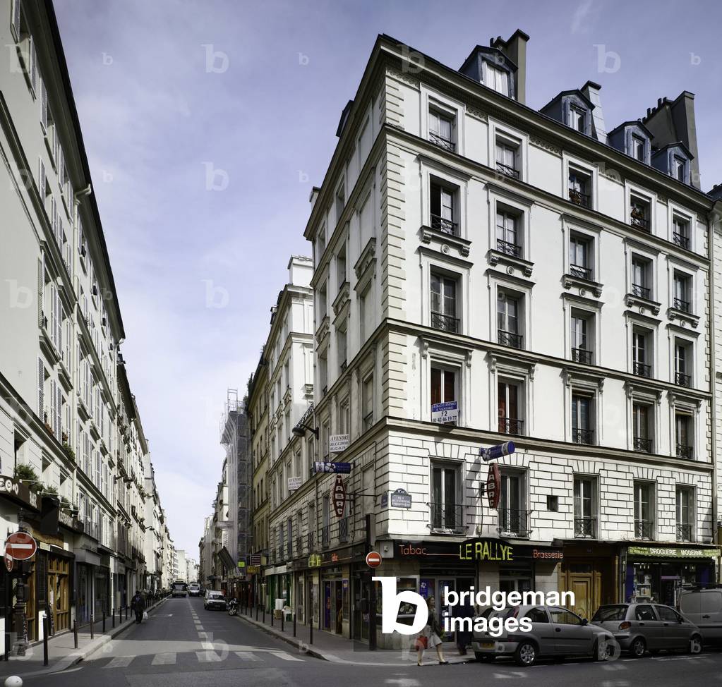 The corner of the rue Faubourg Poissonniere with the rue de Paradis in the 10th in Paris Rue Faubourg Poissonniere - Rue de Paradis - Paris 10 -