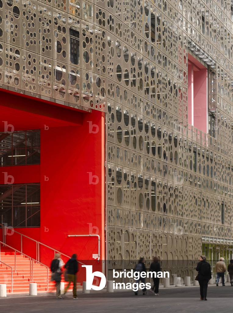 L'Atrium de Jussieu, Pole scientifique, Paris 5th arrondissement. Architects Peripheriques, Anne Francoise Jumeau and Emmanuelle Marin and David Trottin, 2002- 2006.