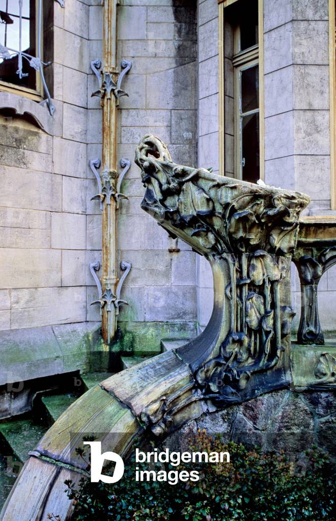 Villa Majorelle, 1 Rue Majorelle in Nancy (Meurthe and Moselle). Architect Henri Sauvage (1873-1932), 1902. In Nancy, Art Nouveau takes the name of Ecole de Nancy, or Alliance provincial des industries d'art, thanks in particular to the emblematic figure of Emile Galle. Glassware, furniture, stained glass, ceramics, leather, ironwork, architecture, etc., participate in this vast movement of renovation of decorative arts that still marks the city today.