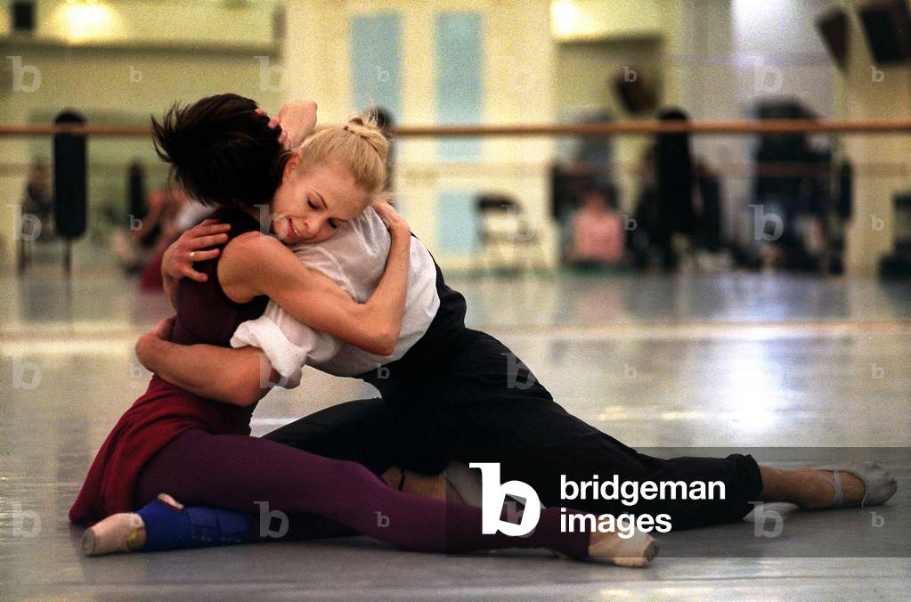 Agnes Oaks and Thomas Edur rehearsing