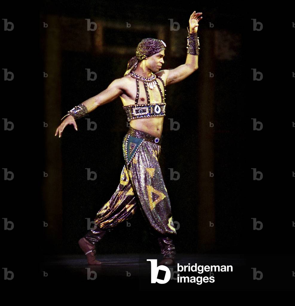 Carlos Acosta dancing in Scheherazade