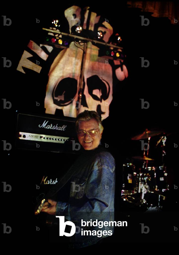 Mick Green 2 the Pirates the Pirates on Stage Clarendon Hall Twickenham (photo)