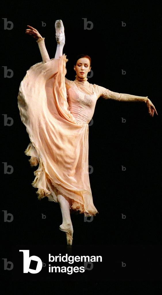 Sylvie Guillem dancing in