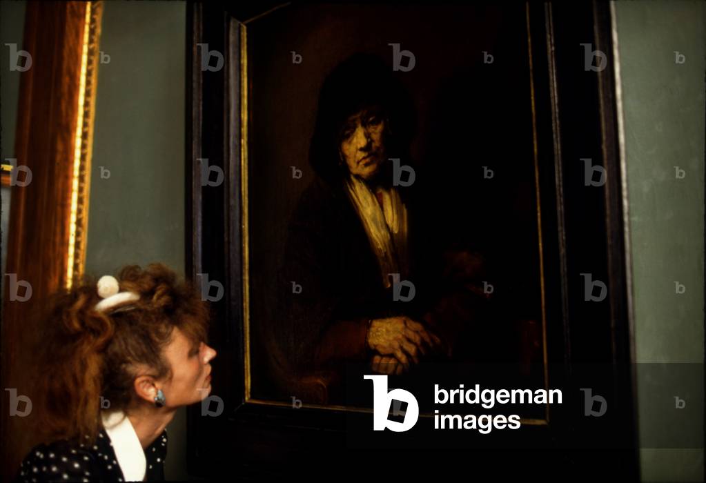 Gallery Visitor and Rembrandt, the Hermitage, St. Petersburg (photo)