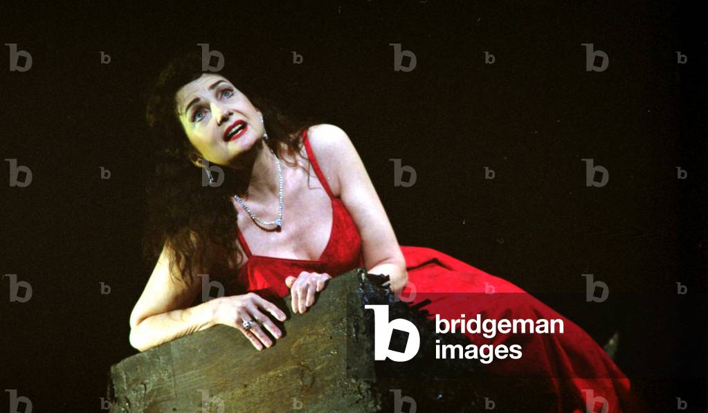 Inge Nielson in Schoenberg's