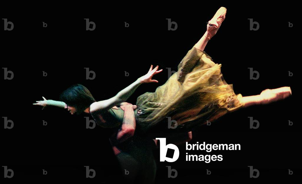 Nina Ananiashvili dancing with