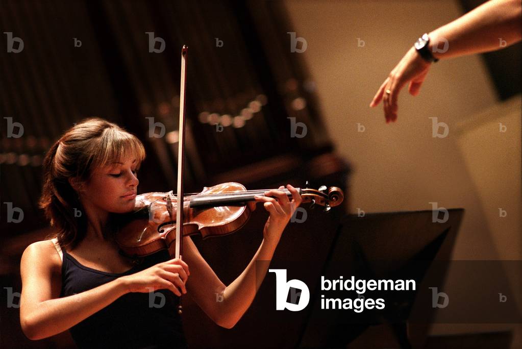 Nicola Benedetti rehearsing