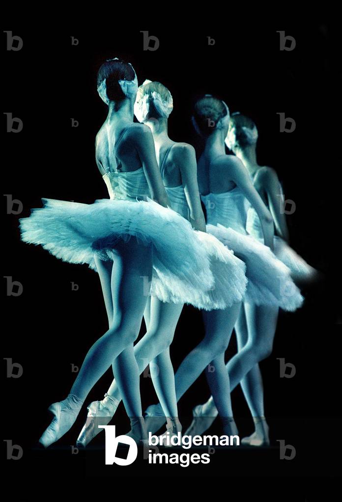 Bolshoi Ballet rehearse Tchaikovsky