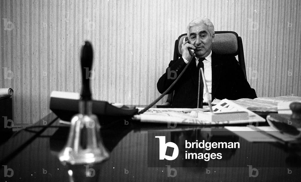 Andre Trigano, car collector in the city of Mazires which he is mayor. 03/1986 Mazires, France
