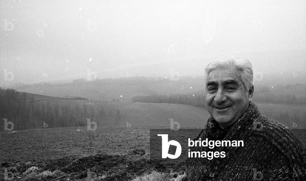 Andre Trigano, car collector in the city of Mazires which he is mayor. 03/1986 Mazires, France
