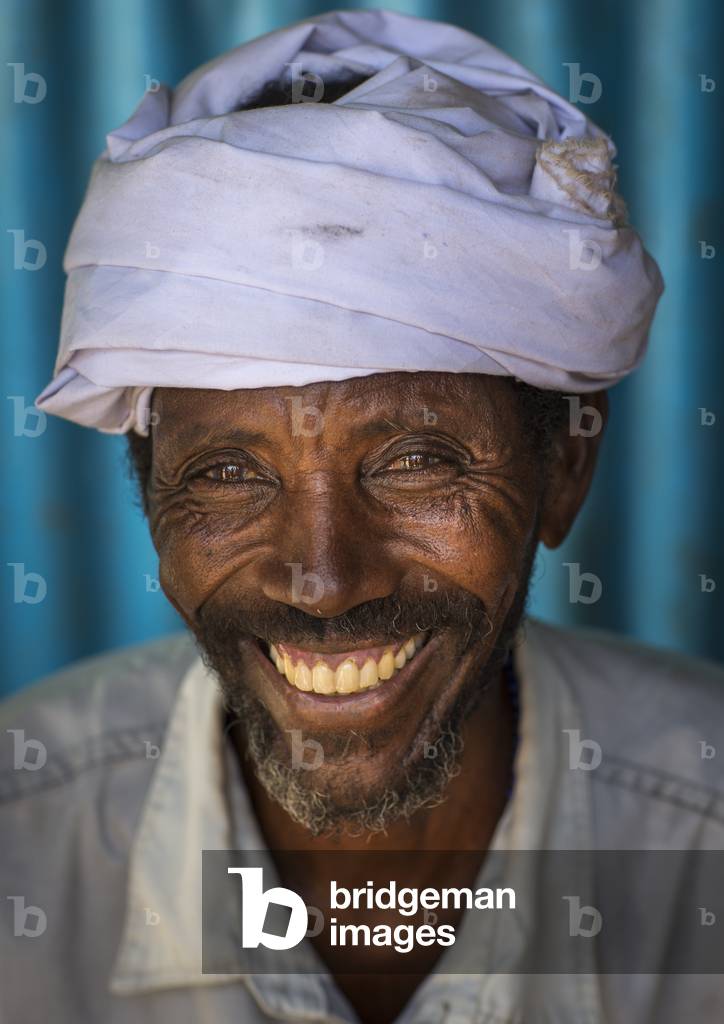 Gabbra tribe man, Chalbi desert, Kalacha, Kenya, Africa (photo)