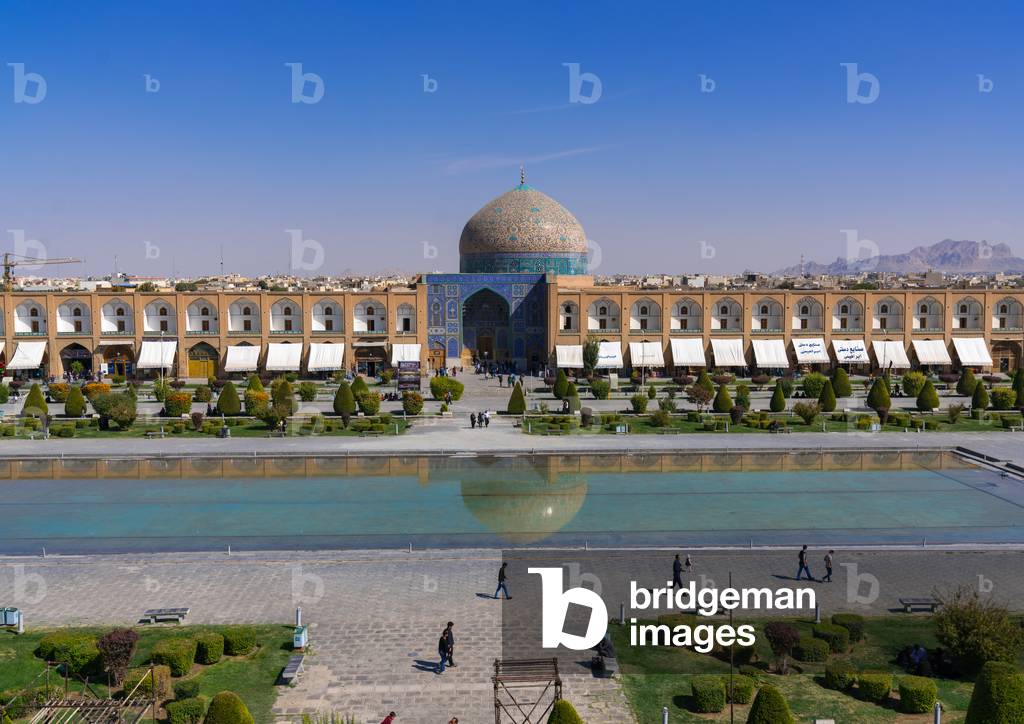 Sheikh Lutfollah Mosque standing on the eastern side of Naghsh-i Jahan Square, Isfahan Province, Isfahan, Iran (photo)