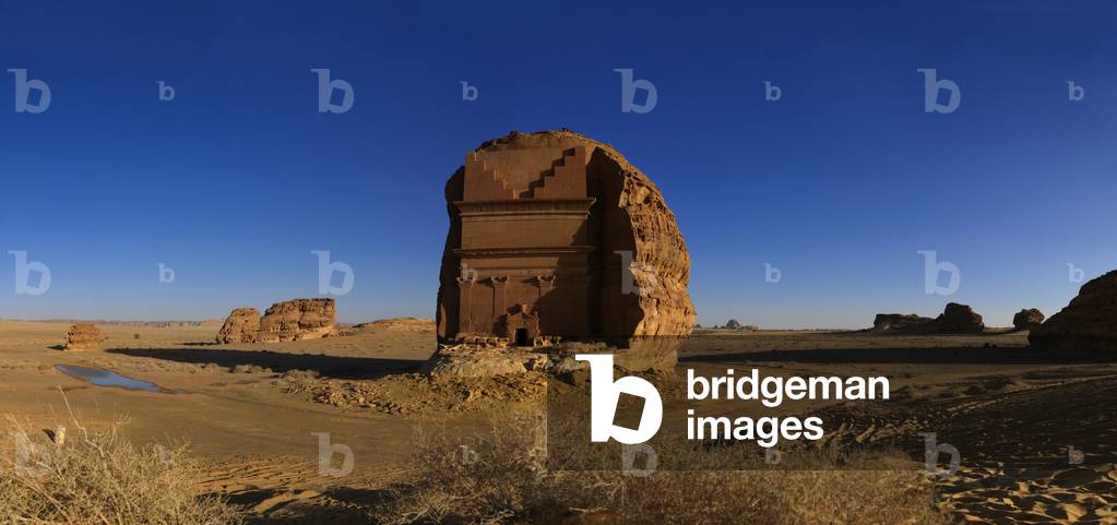 Qsar Farid Tomb in Madain Saleh Archaeologic Site, Saudi Arabia (photo)