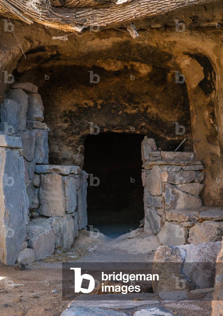 Troglodyte Village, Kerman Province, Meymand, Iran, 2016 (photo)