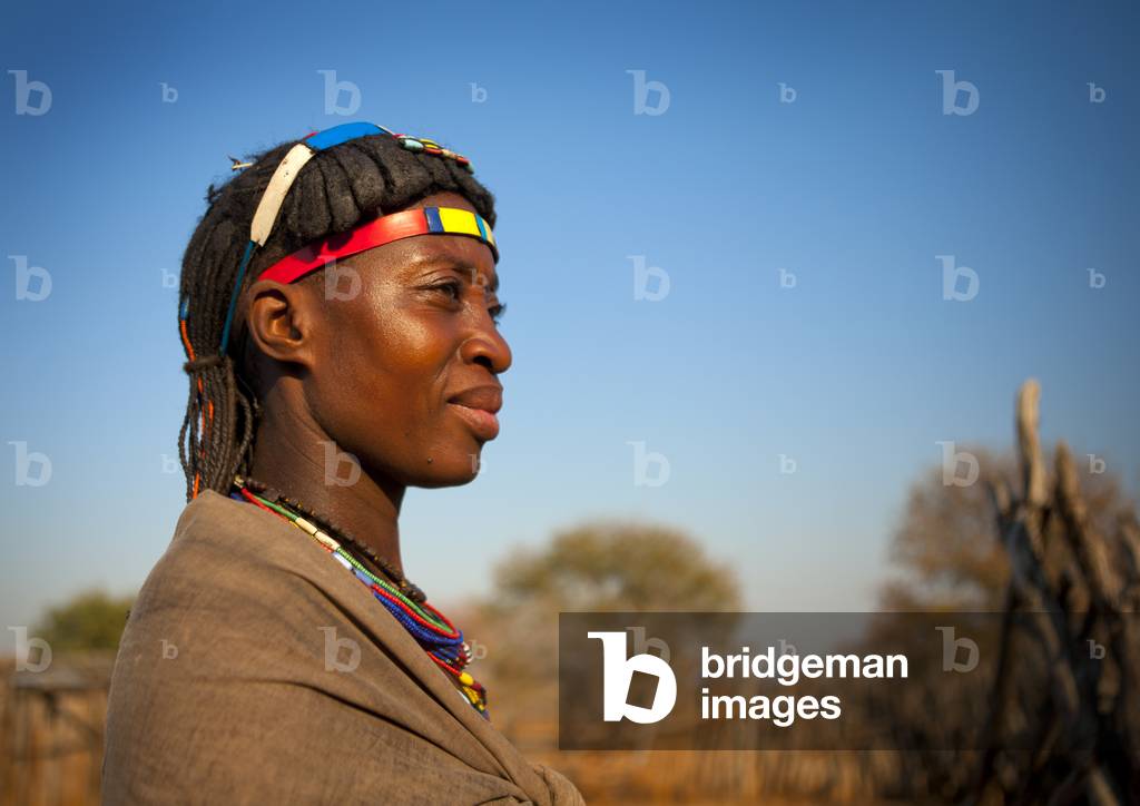 Mucawana Woman Wearing a Forehead Ornament, Village of Mahine, Angola, Africa (photo)