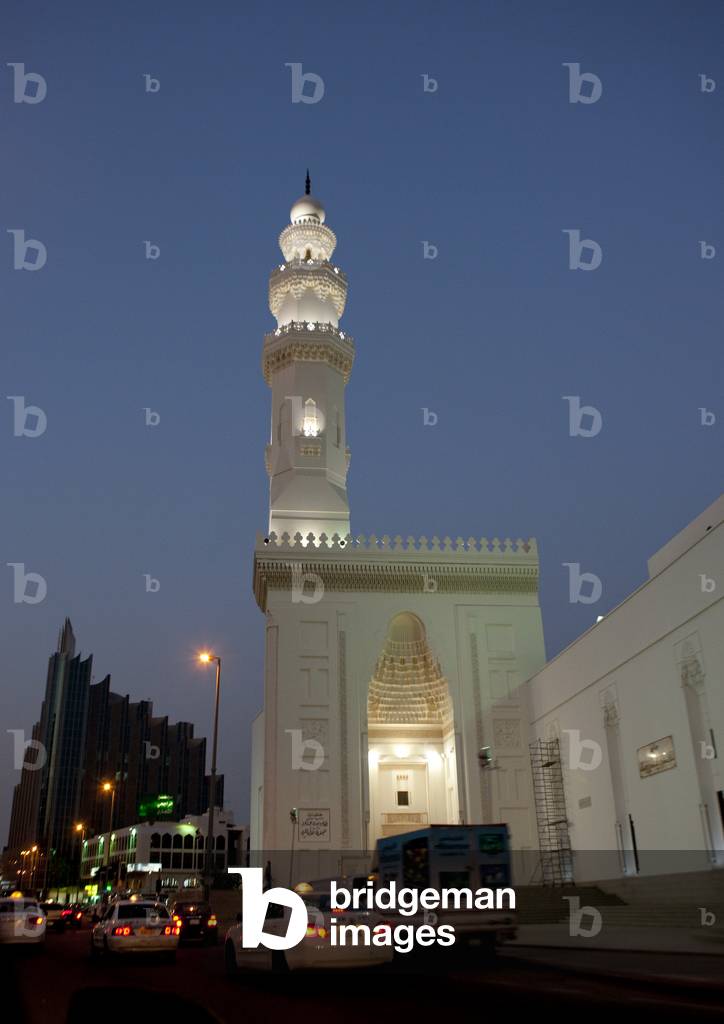 Mosque in Jeddah, Saudi Arabia (photo)