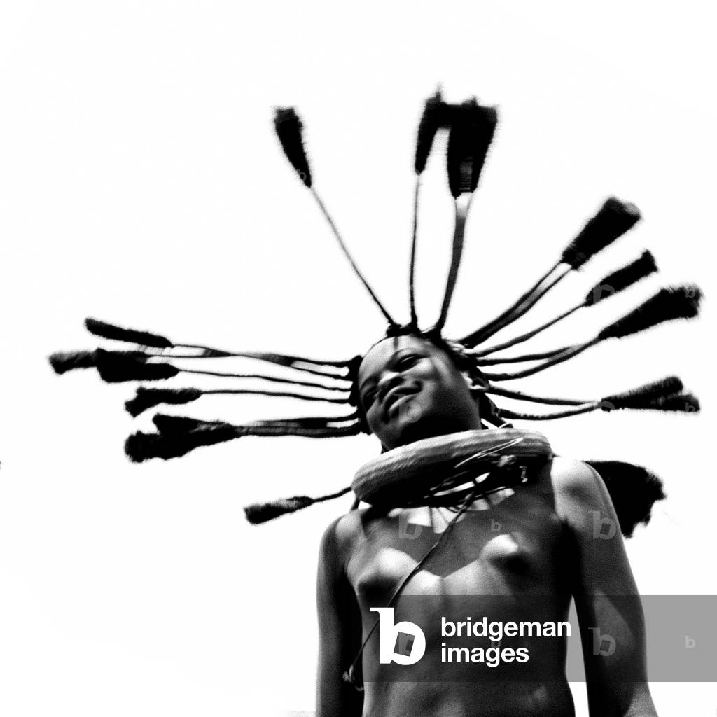 Himba Girl called Manginete Dancing, Village of Hoba Haru, Angola, Africa (photo)