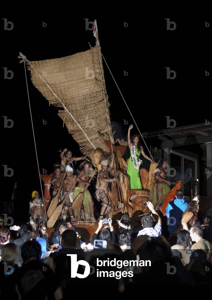 Lili Pate Flaot, Tapati Festival, Easter Island, Chile (photo)