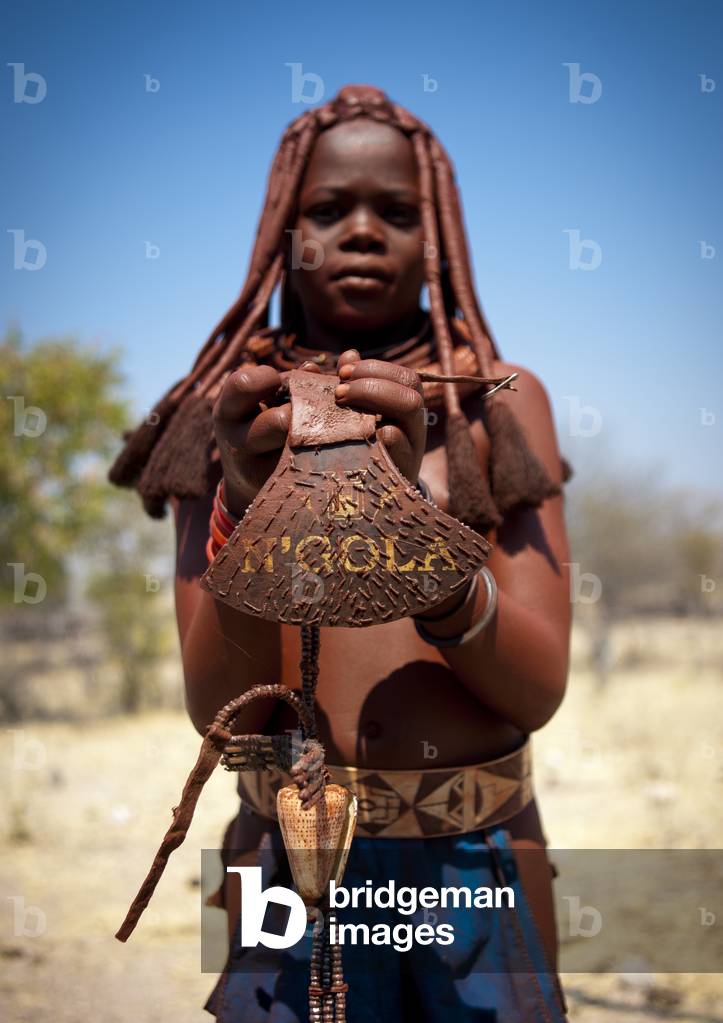 Himba Girl Manginete Showing, Village of Hoba Haru, Angola, Africa (photo)