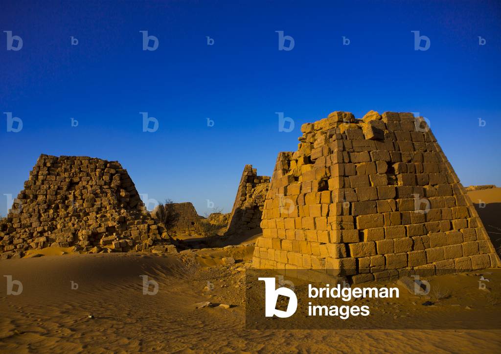 Pyramids And Tombs in Royal Cemetery of Bajrawiya, Meroe, Kush, Sudan (photo)