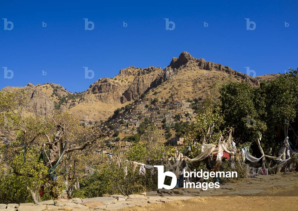 Pir Shaliar Shrine, Howraman, Iran (photo)