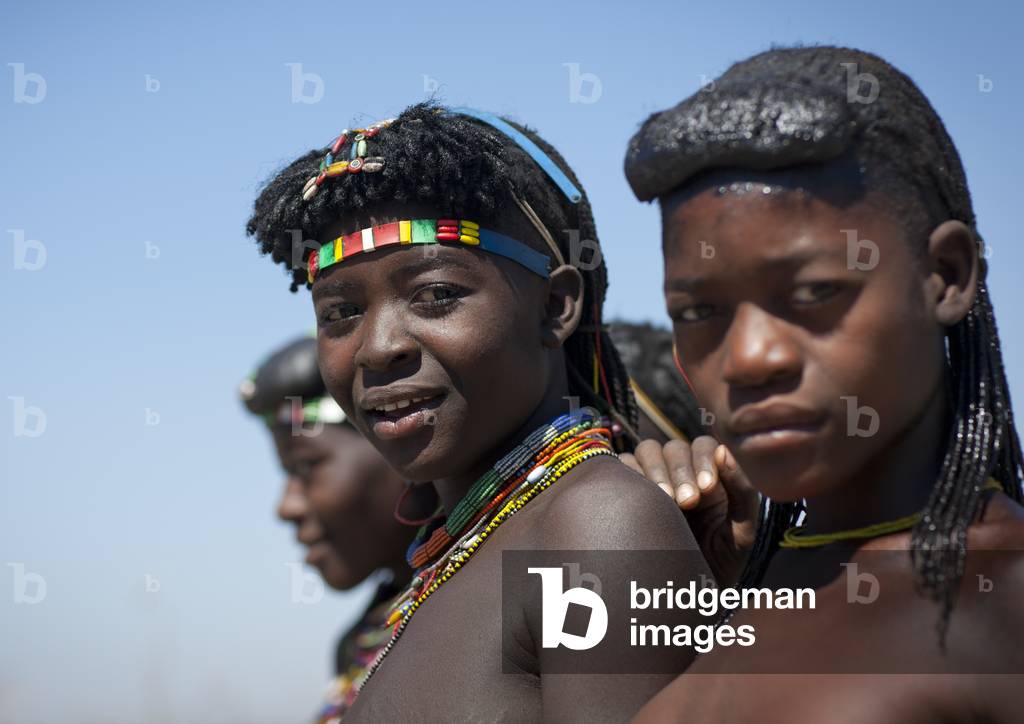 Women From Mucawana Tribe, Angola, Africa (photo)