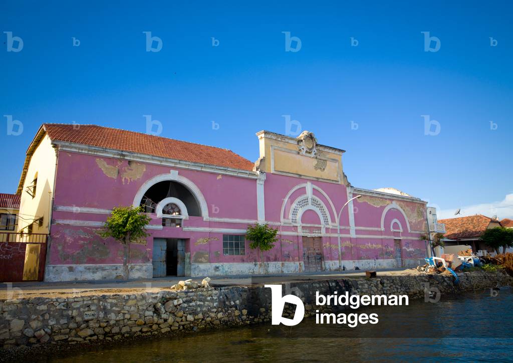 Old Warehouses in Lobito, Angola, Africa (photo)
