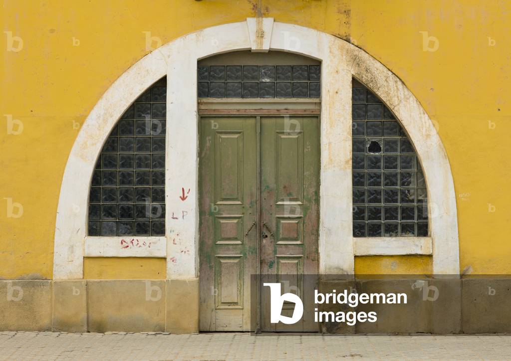 Entrance of a Colonial building in Benguela, Angola, Africa (photo)
