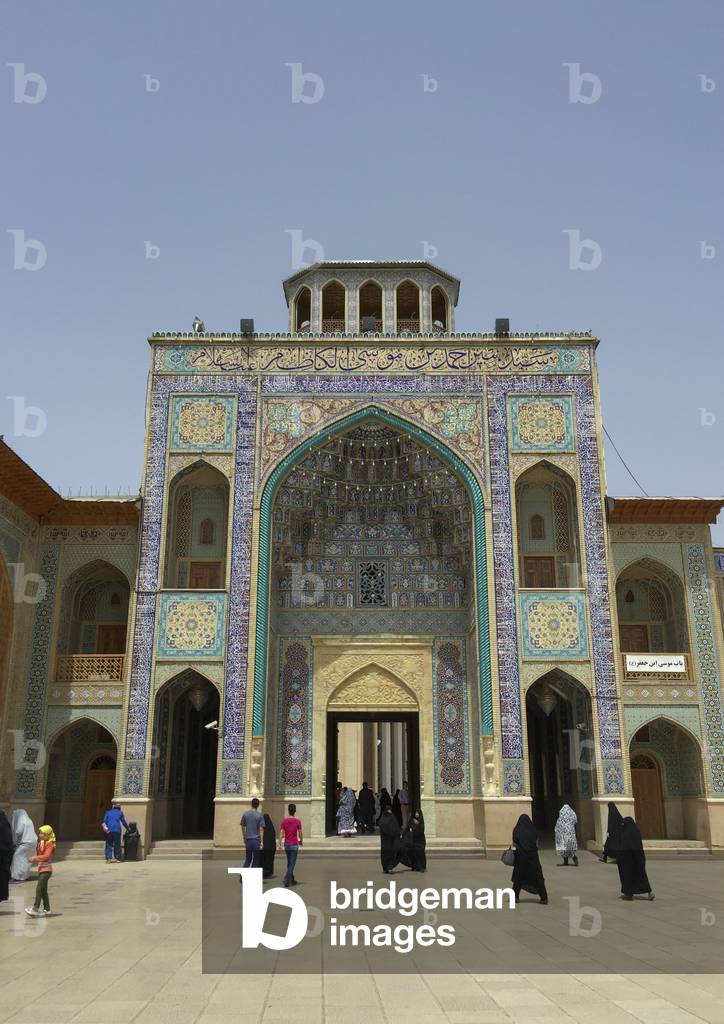 The Shah-e-Cheragh Mausoleum, Fars province, Shiraz, Iran (photo)
