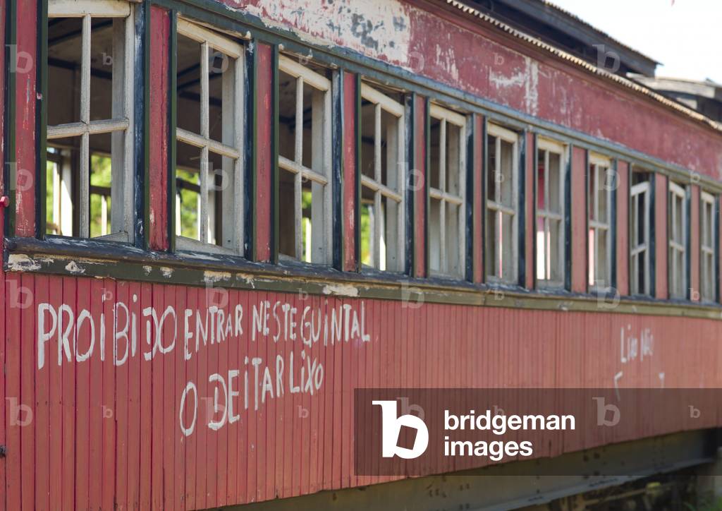Old Train Carriage, Luanda, Angola, Africa (photo)