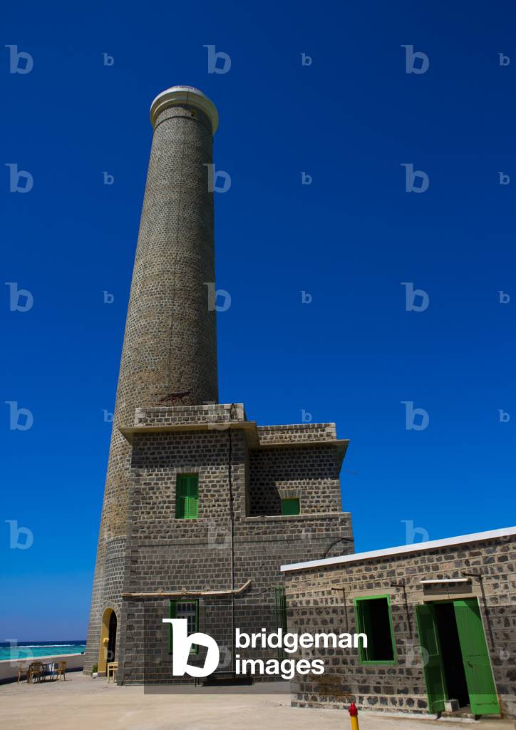 Lighthouse at Sanganeb Reef, Port Sudan, Red Sea State, Sudan (photo)