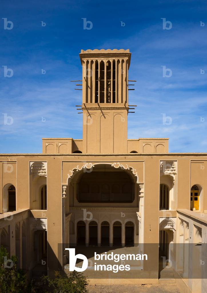 Aghazadeh Mansion Wind Towers used as a Natural Cooling System in Iranian Traditional Architecture, Fars Province, Abarkooh, Iran (photo)