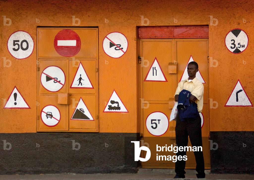 Driving school, Kenya, Africa (photo)