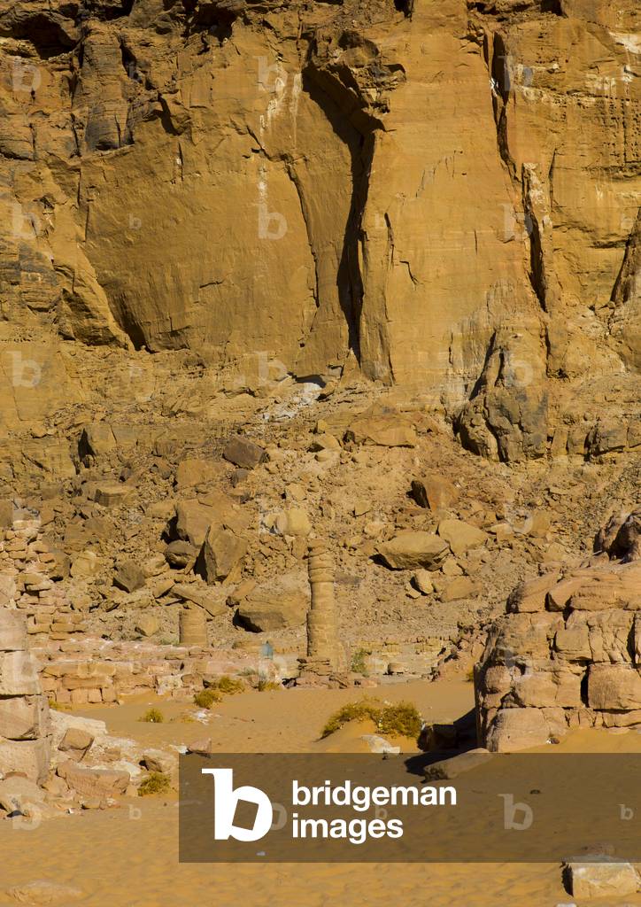 Temple of Amun in The Holy Mountain of Jebel Barkal, Karima, Northern Province, Sudan (photo)