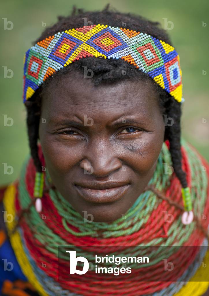 Mwila Woman Wearing the Vilanda Necklace, Chibia Area, Angola, Africa (photo)