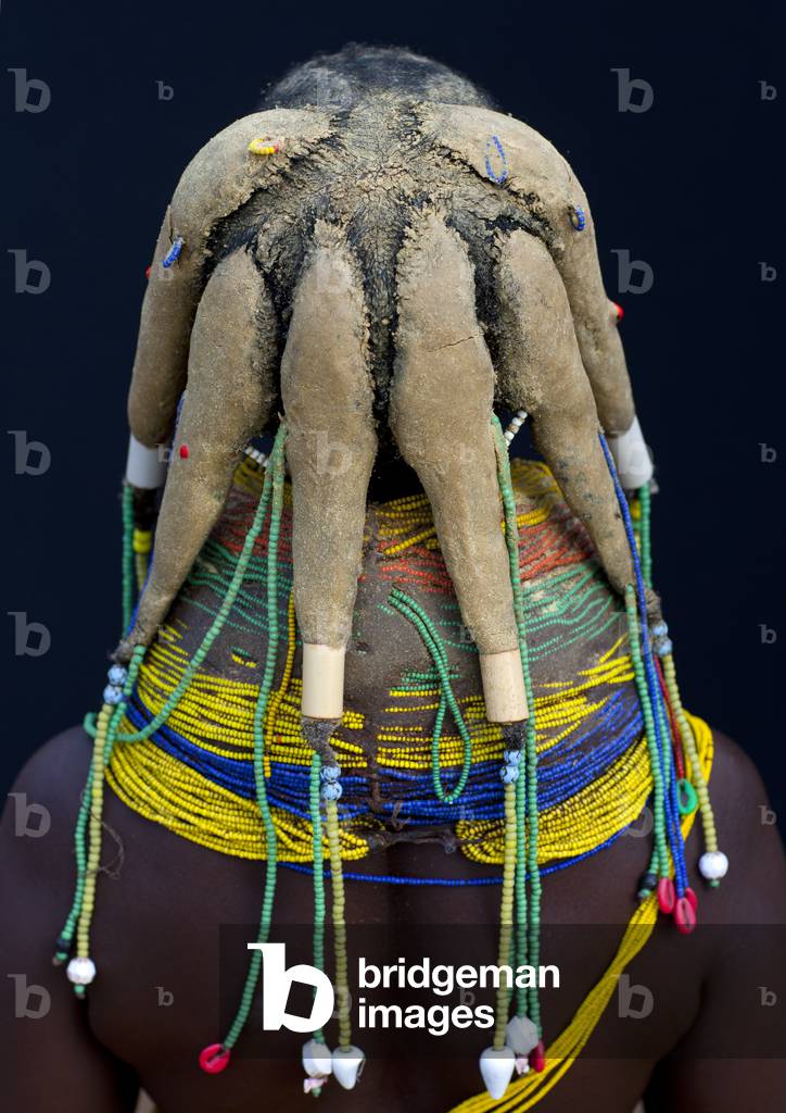 Mwila Woman Wearing the Vilanda Necklace, Chibia Area, Angola, Africa (photo)
