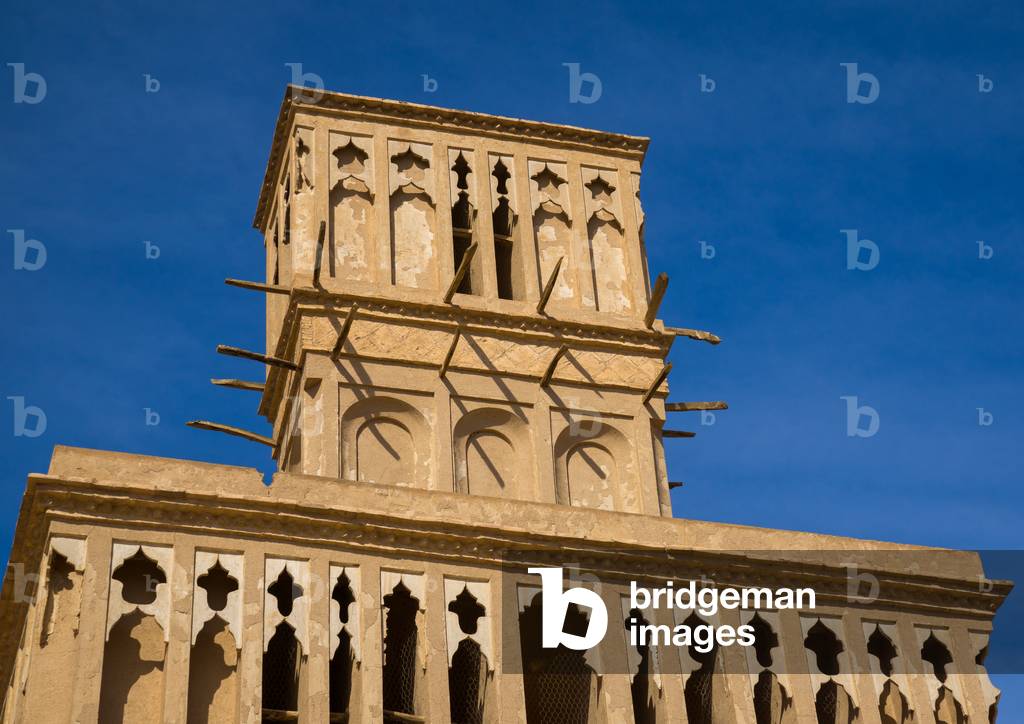 Aghazadeh Mansion Wind Towers used as a Natural Cooling System in Iranian Traditional Architecture, Fars Province, Abarkooh, Iran (photo)